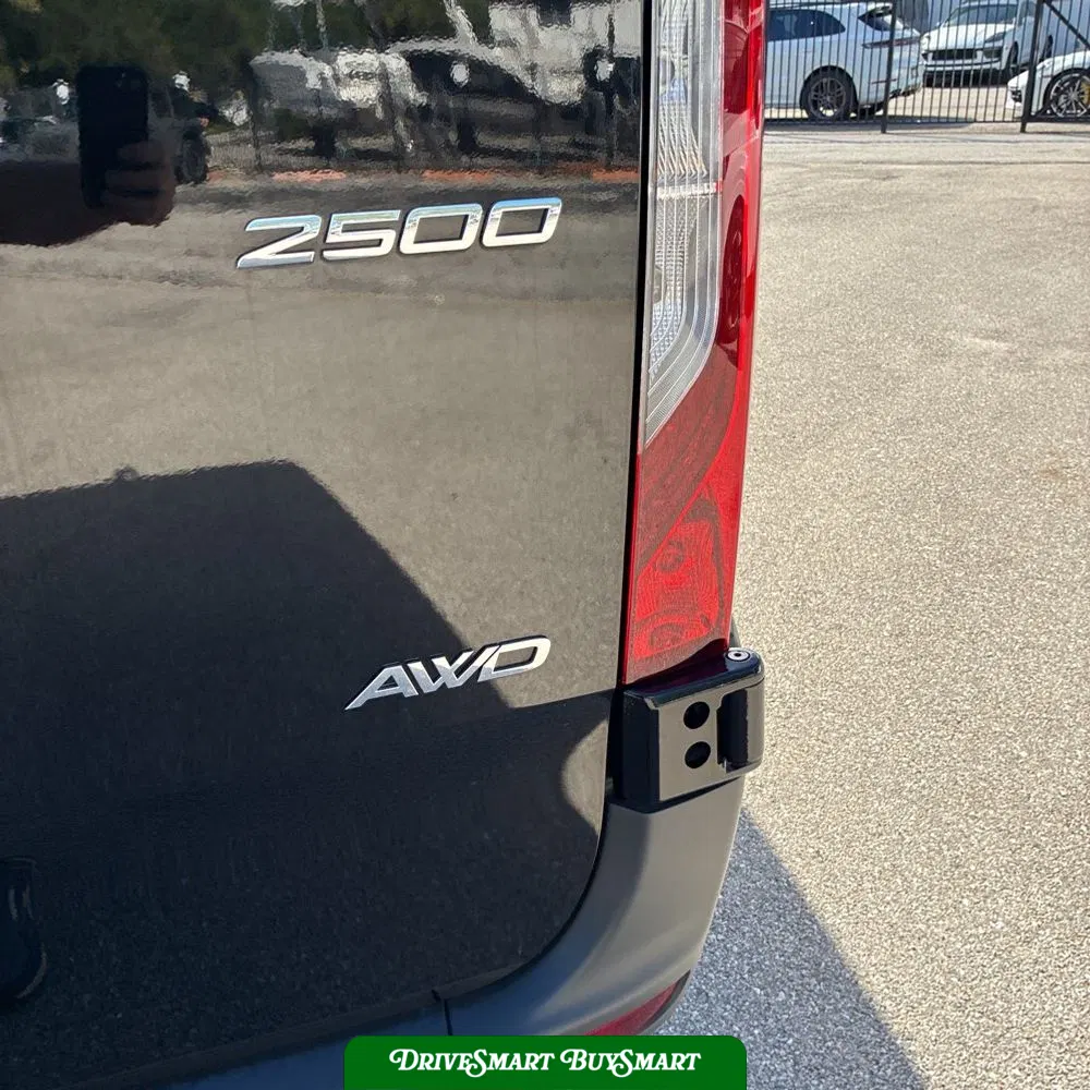 2024 Mercedes-Benz Sprinter 2500