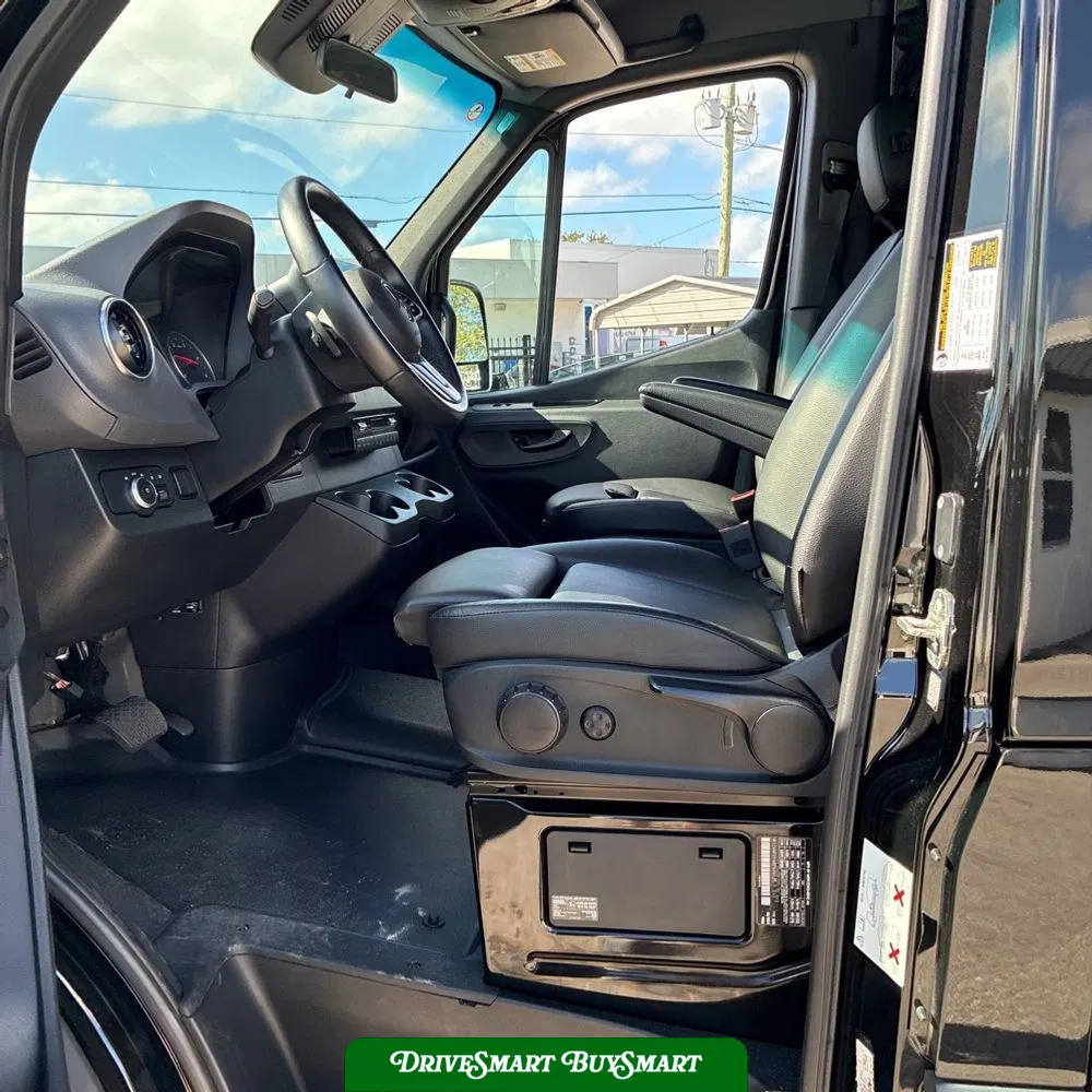 2024 Mercedes-Benz Sprinter 2500