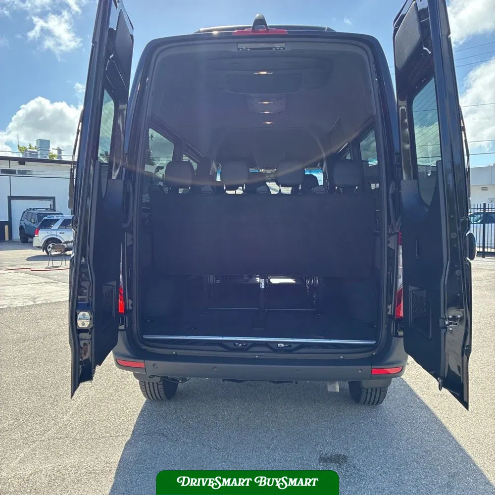 2024 Mercedes-Benz Sprinter 2500