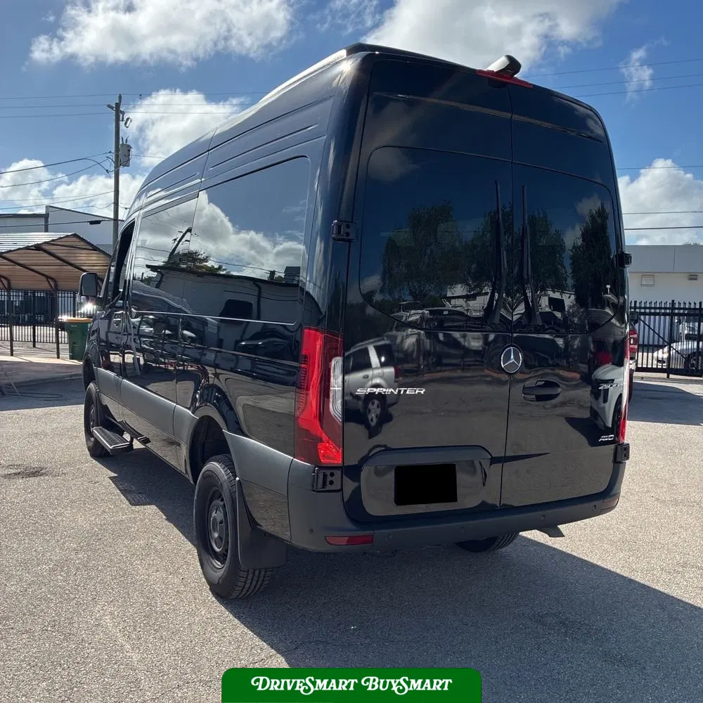 2024 Mercedes-Benz Sprinter 2500