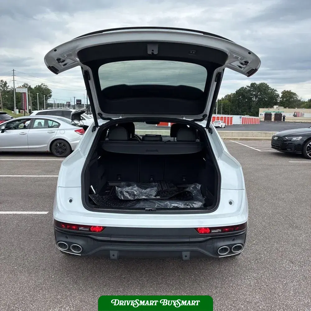 2024 Audi SQ5 Premium Plus