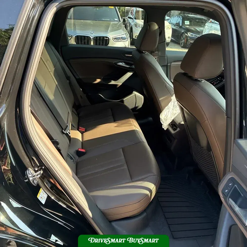 2025 Audi Q6 e-tron Prestige