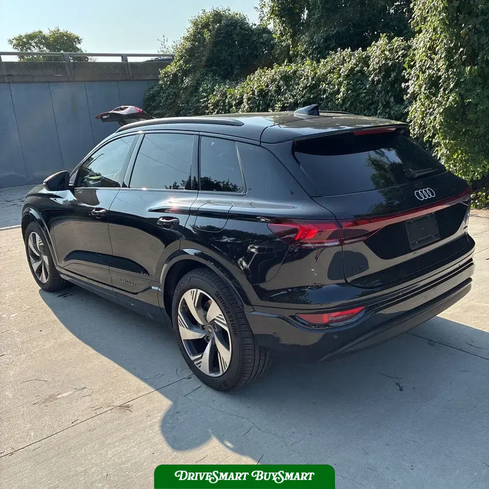 2025 Audi Q6 e-tron Prestige