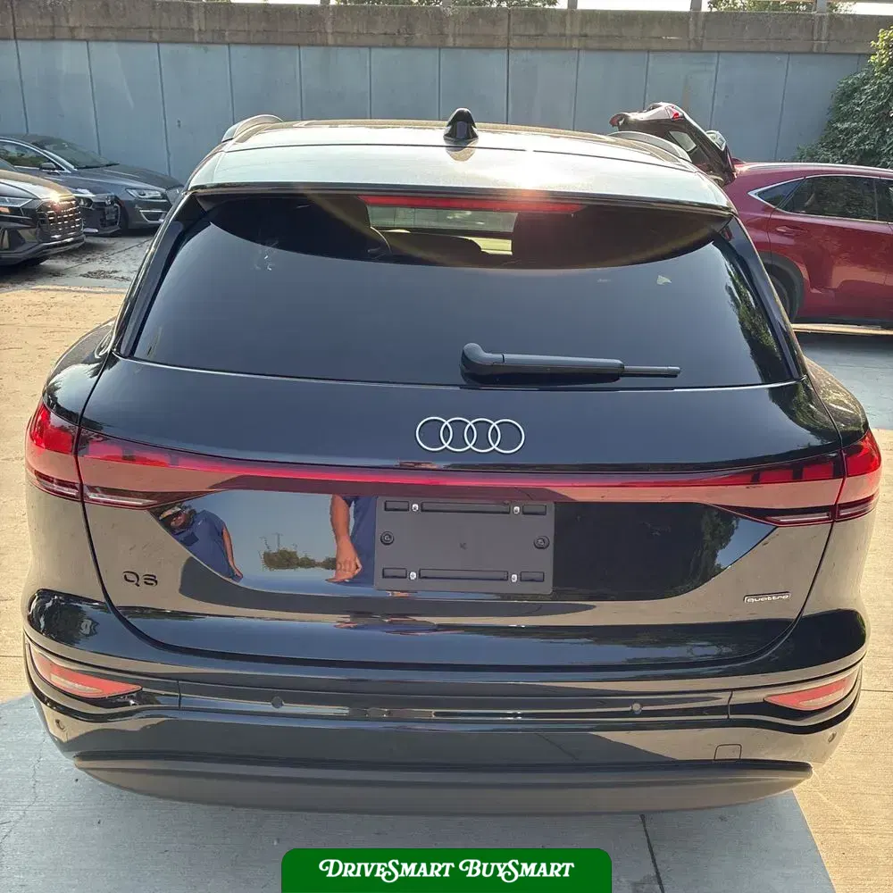 2025 Audi Q6 e-tron Prestige