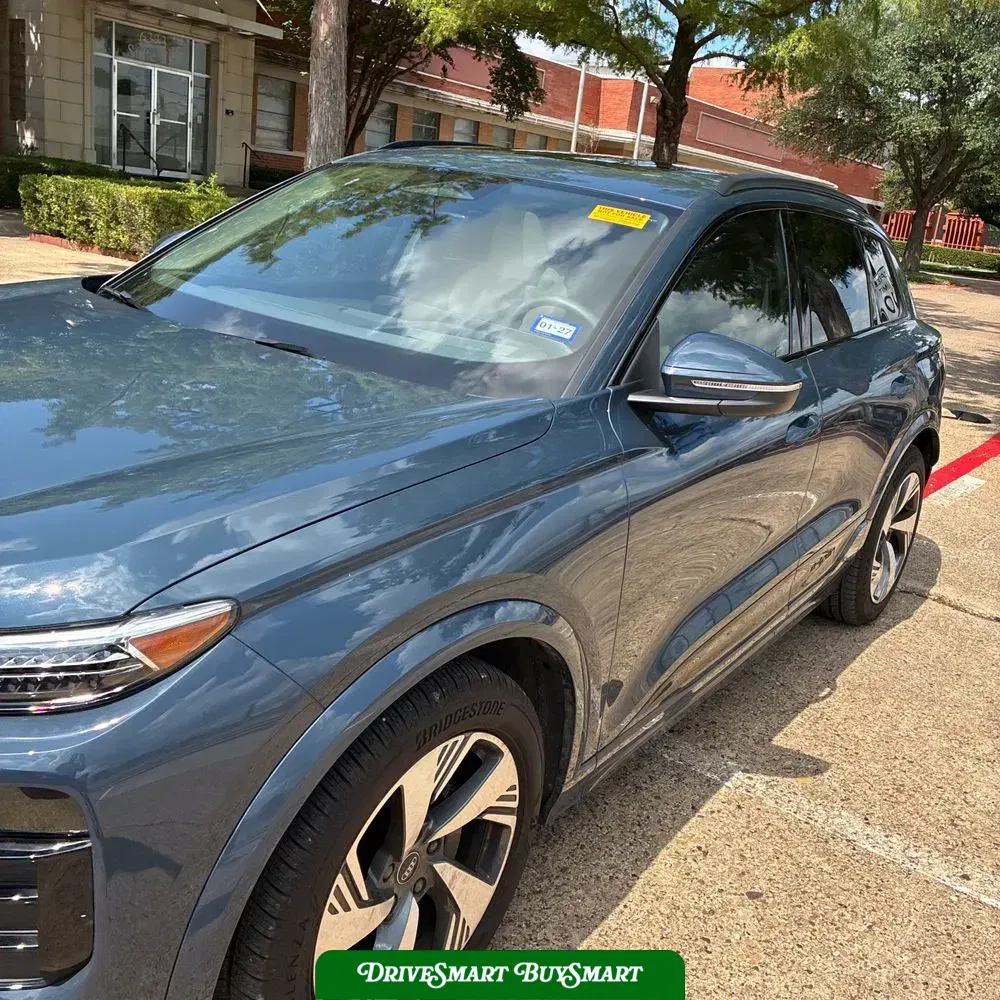 2025 Audi Q6 e-tron Prestige