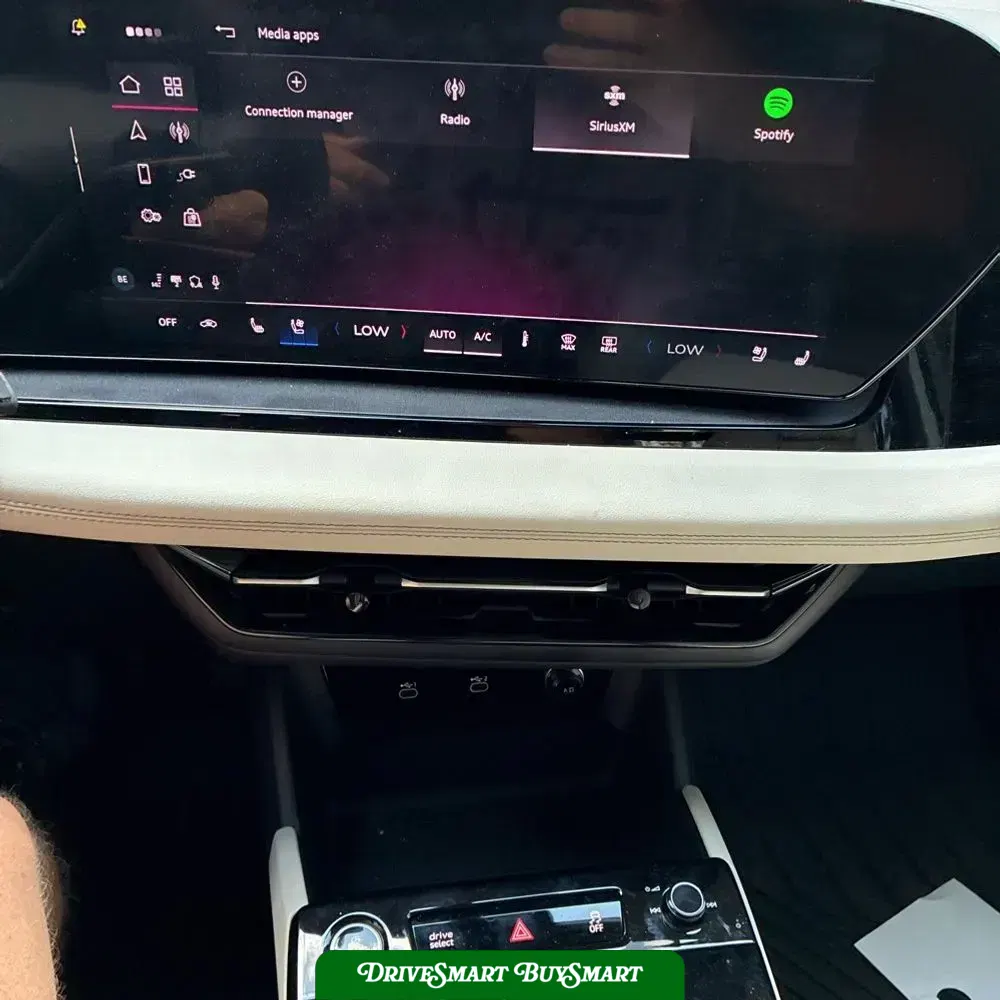 2025 Audi Q6 e-tron Prestige