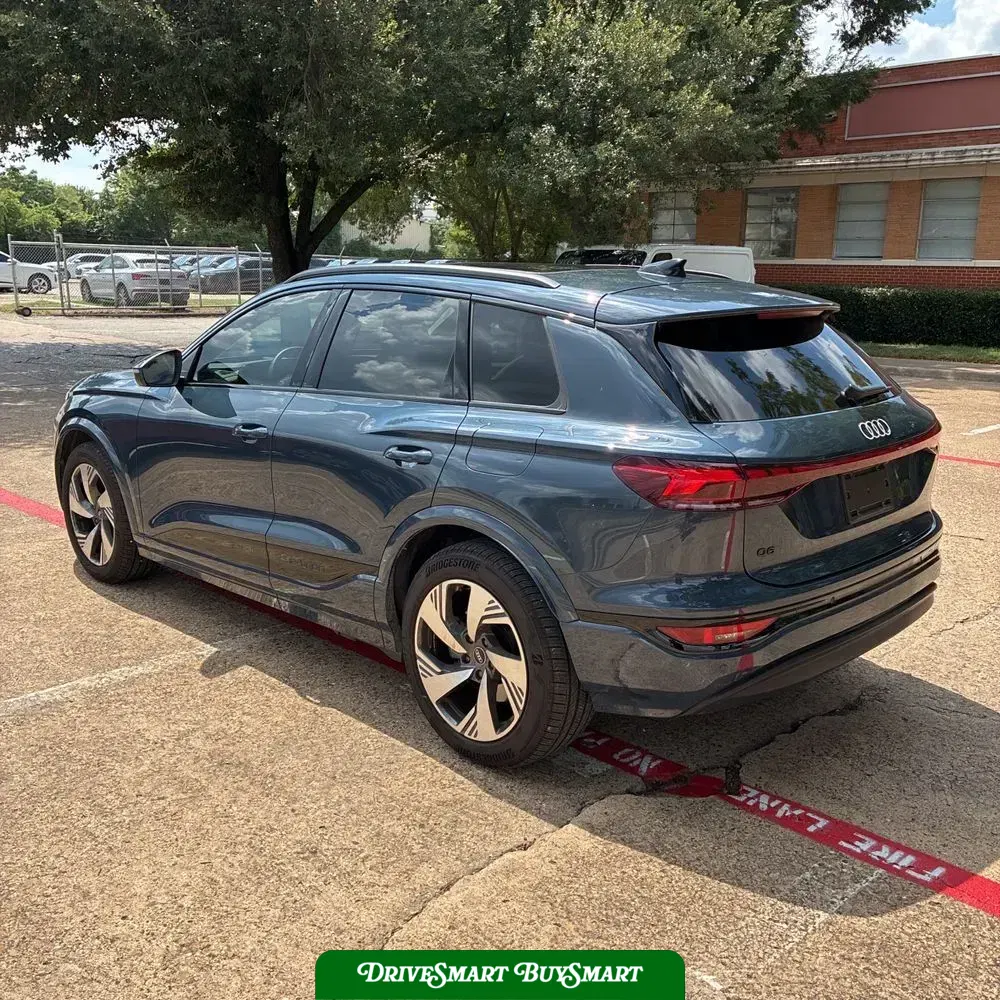 2025 Audi Q6 e-tron Prestige