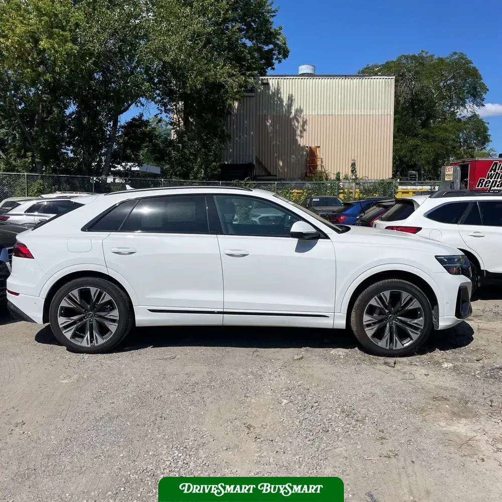 2025 Audi Q8 Premium 55