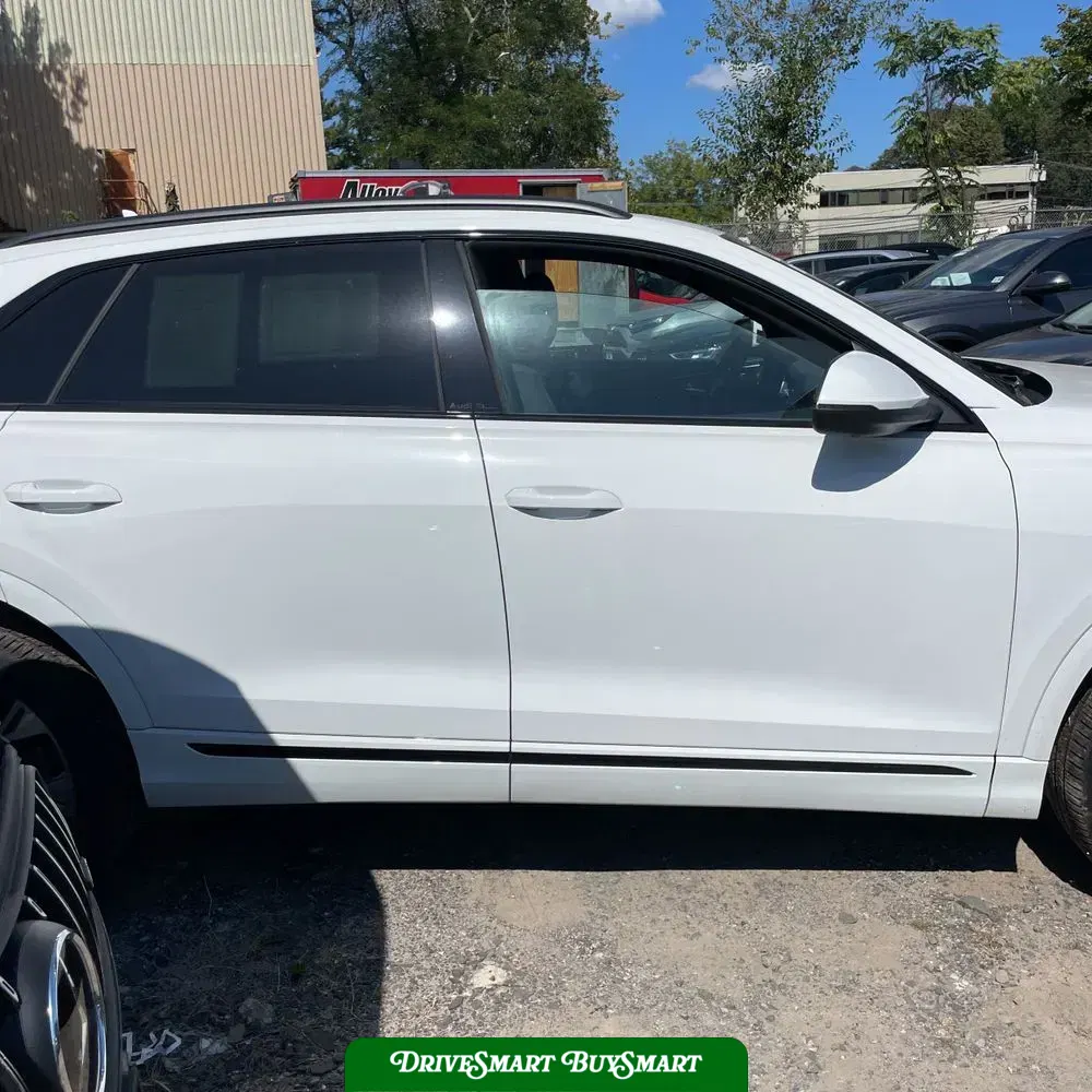 2025 Audi Q8 Premium 55