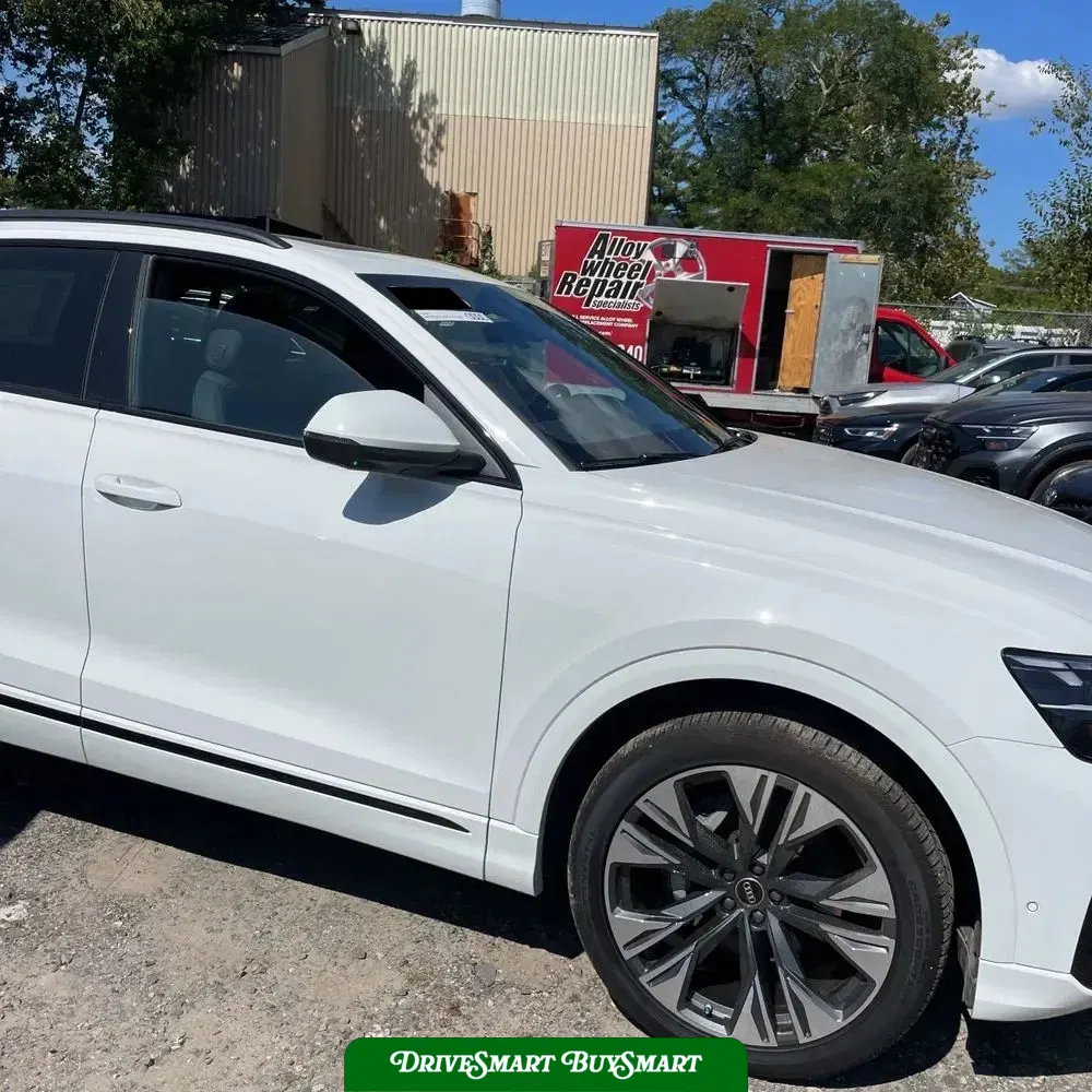 2025 Audi Q8 Premium 55