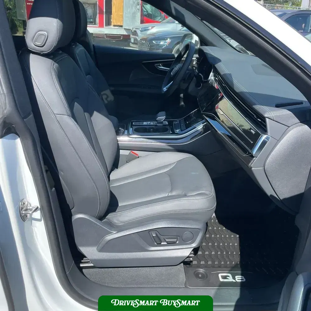 2025 Audi Q8 Premium 55