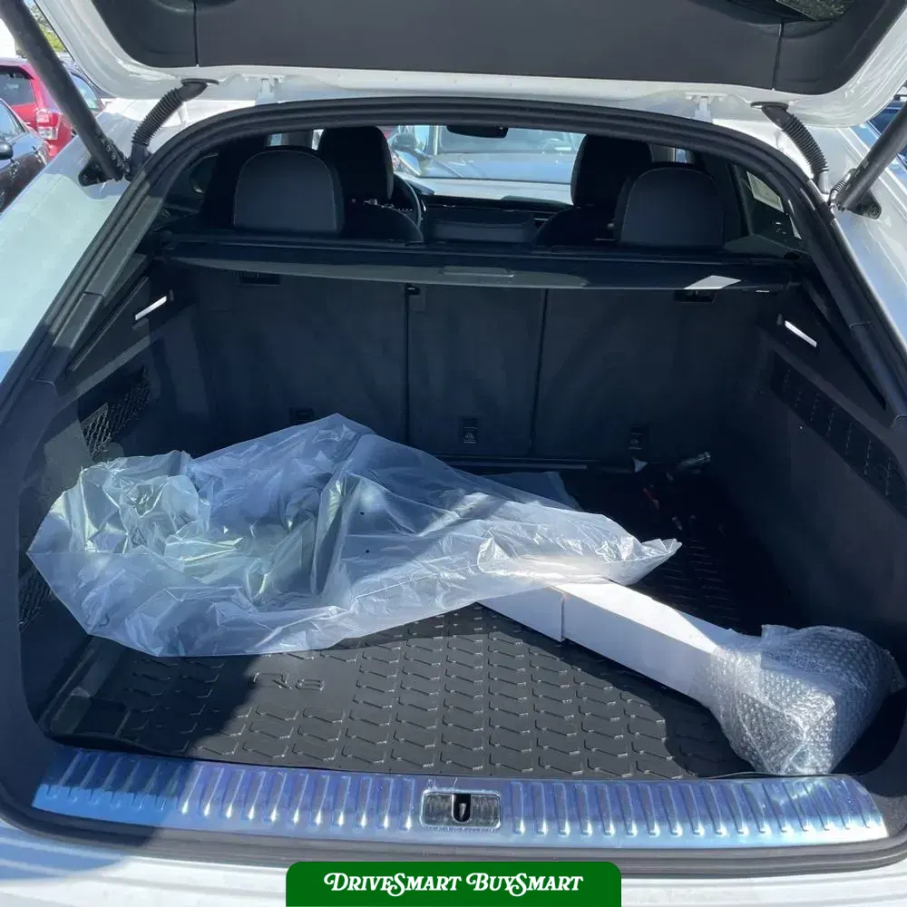 2025 Audi Q8 Premium 55