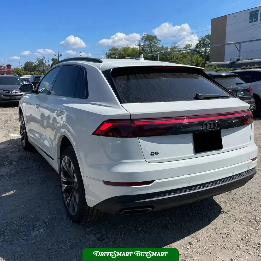 2025 Audi Q8 Premium 55