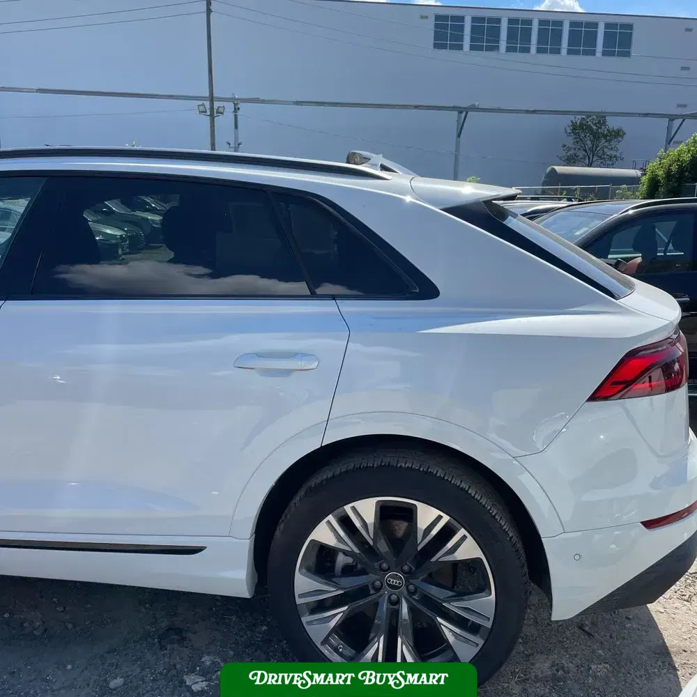 2025 Audi Q8 Premium 55