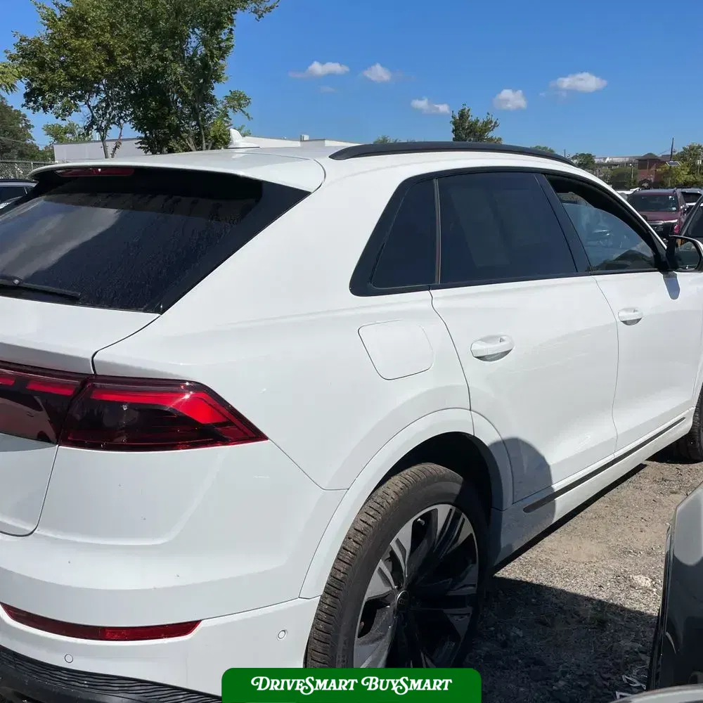 2025 Audi Q8 Premium 55