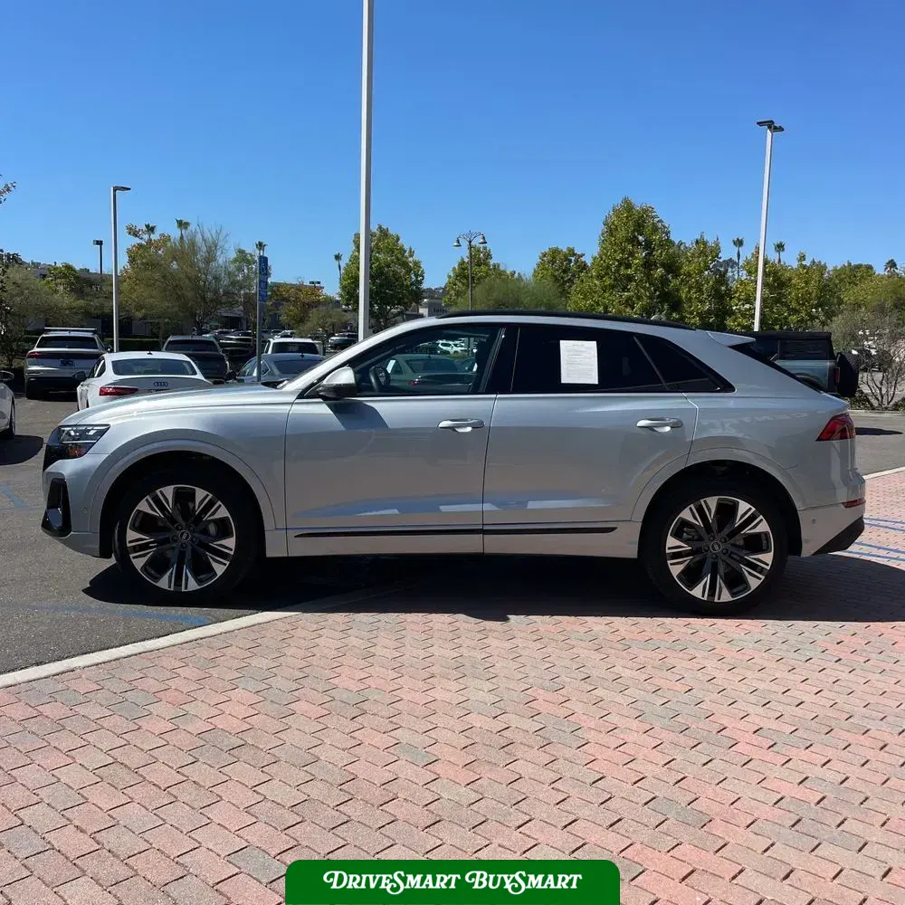 2025 Audi Q8 Premium 55