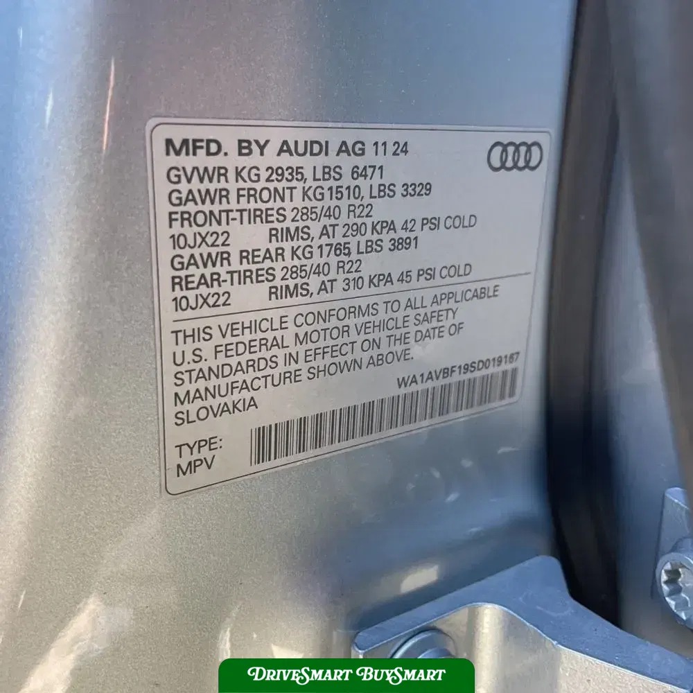 2025 Audi Q8 Premium 55