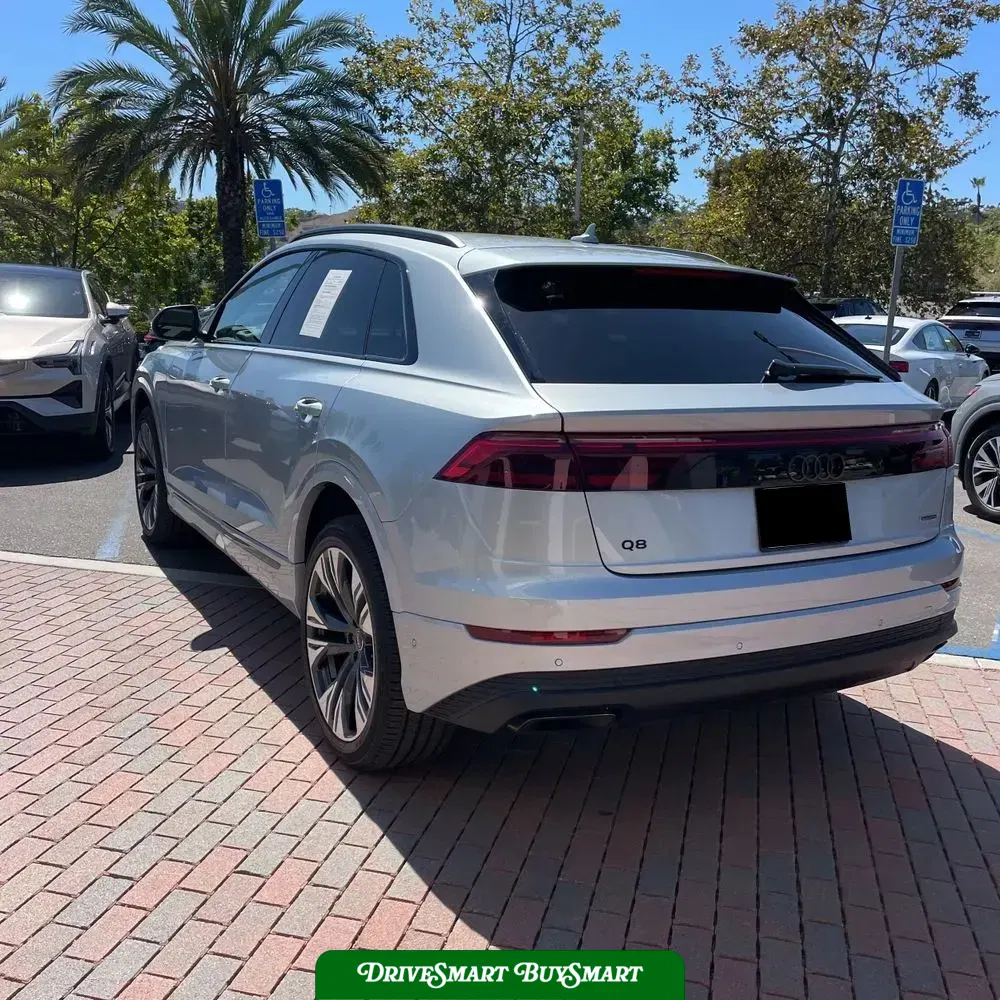 2025 Audi Q8 Premium 55