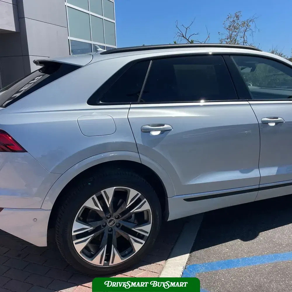 2025 Audi Q8 Premium 55