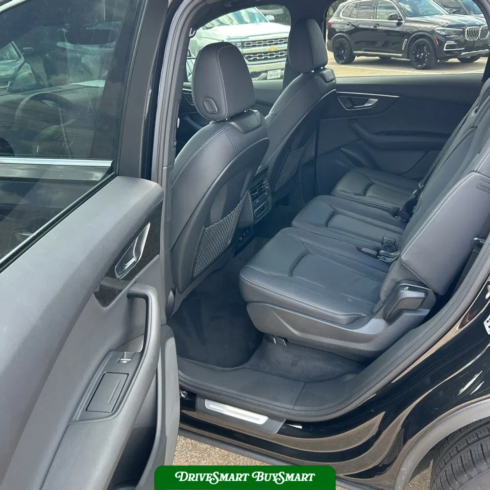 2025 Audi Q7 Premium 55