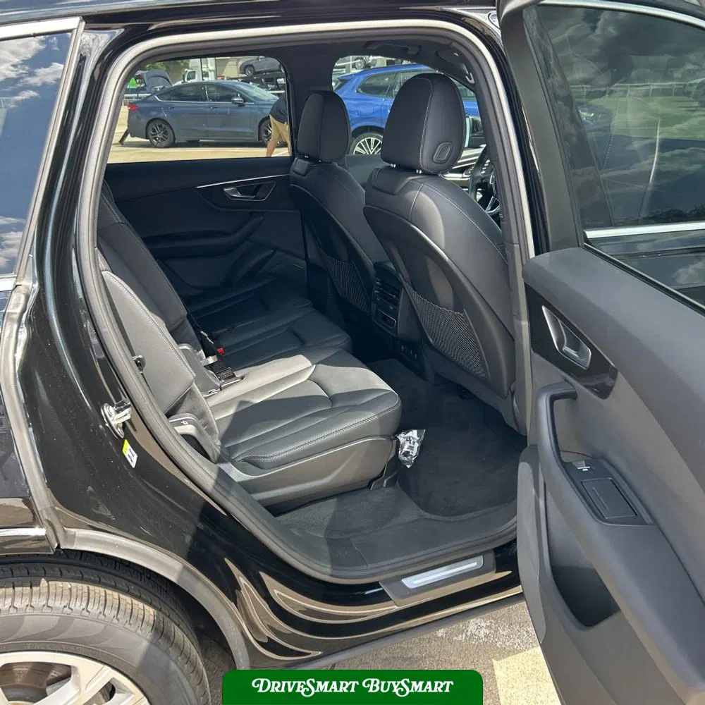 2025 Audi Q7 Premium 55