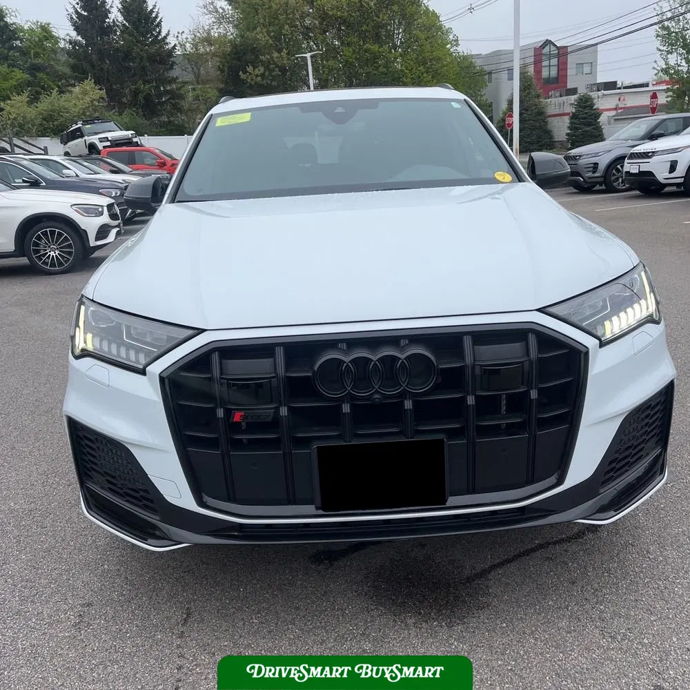 2023 Audi SQ7 Premium Plus