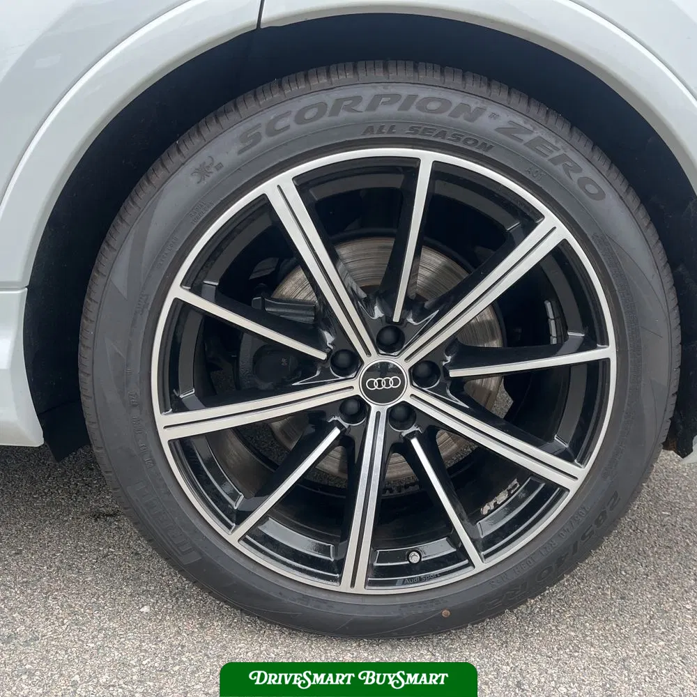 2023 Audi SQ7 Premium Plus