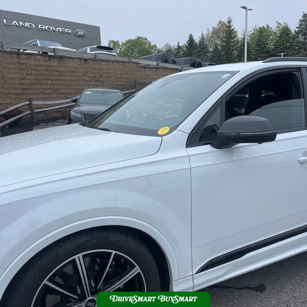 2023 Audi SQ7 Premium Plus