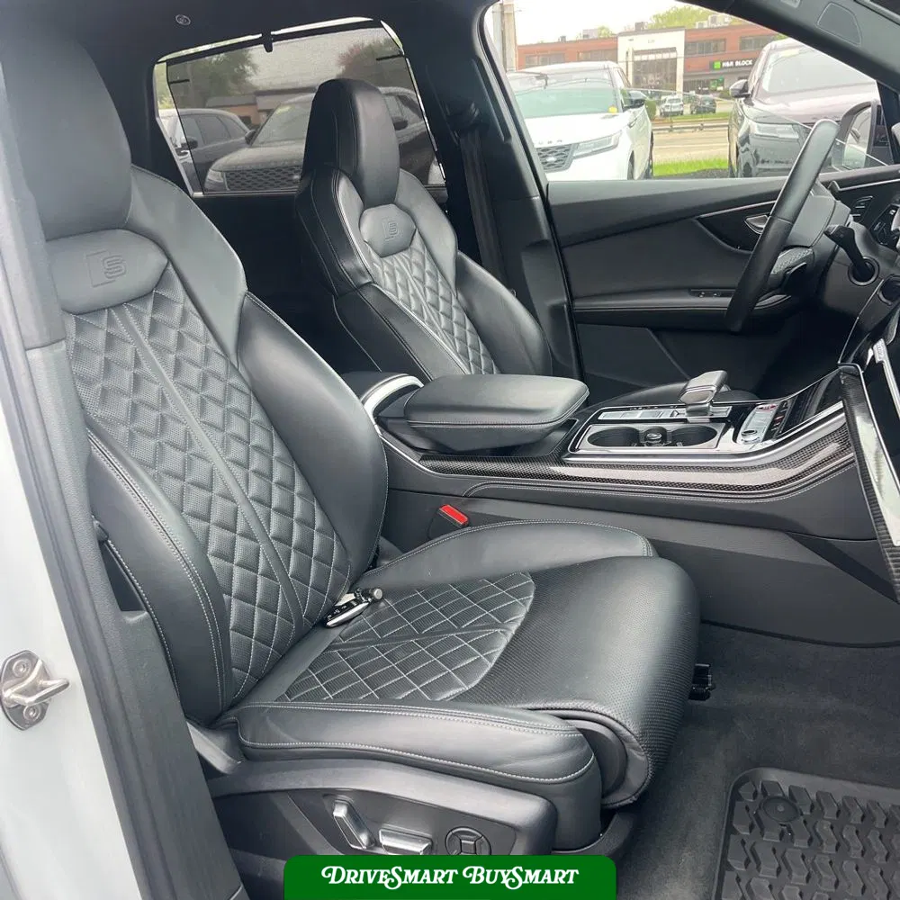 2023 Audi SQ7 Premium Plus