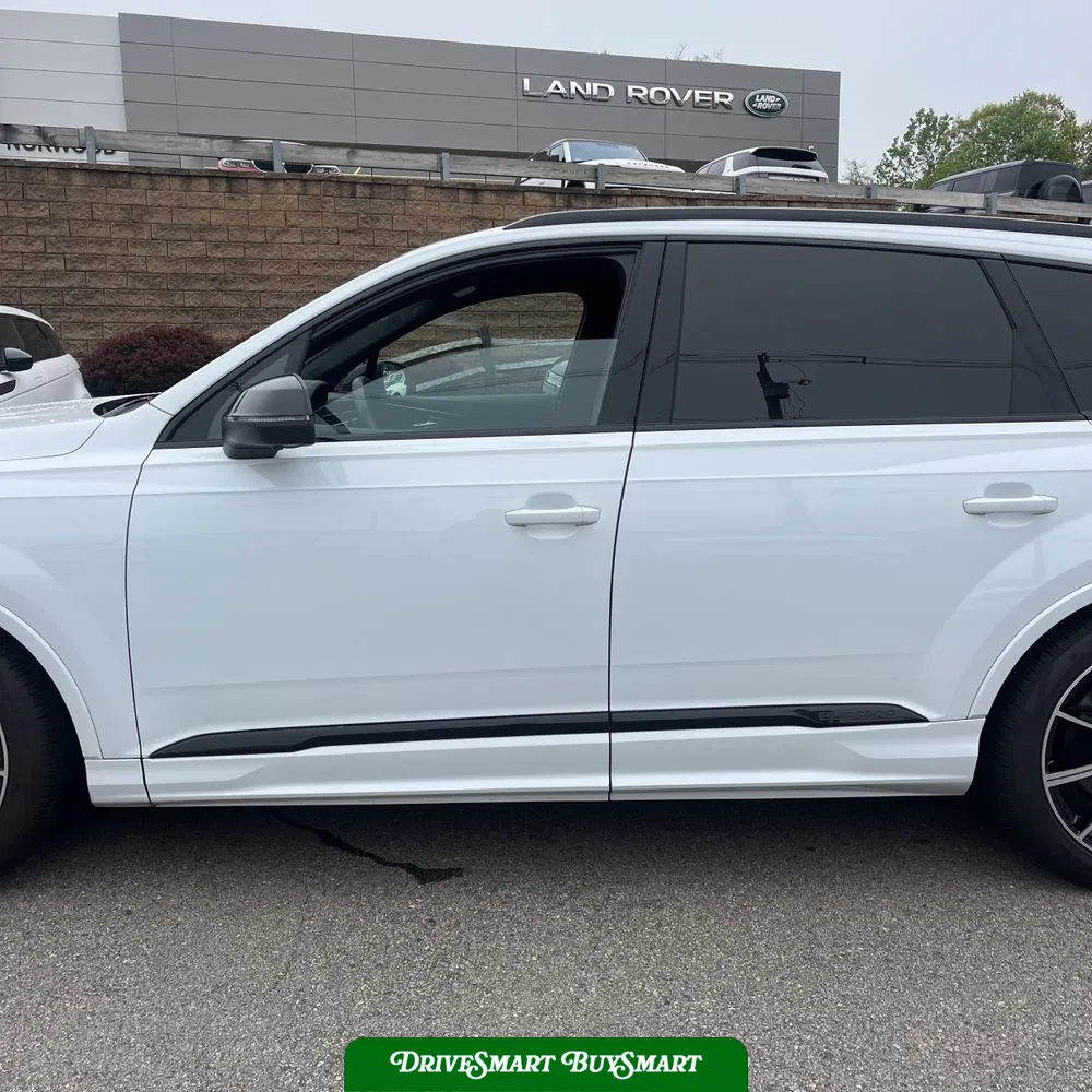 2023 Audi SQ7 Premium Plus