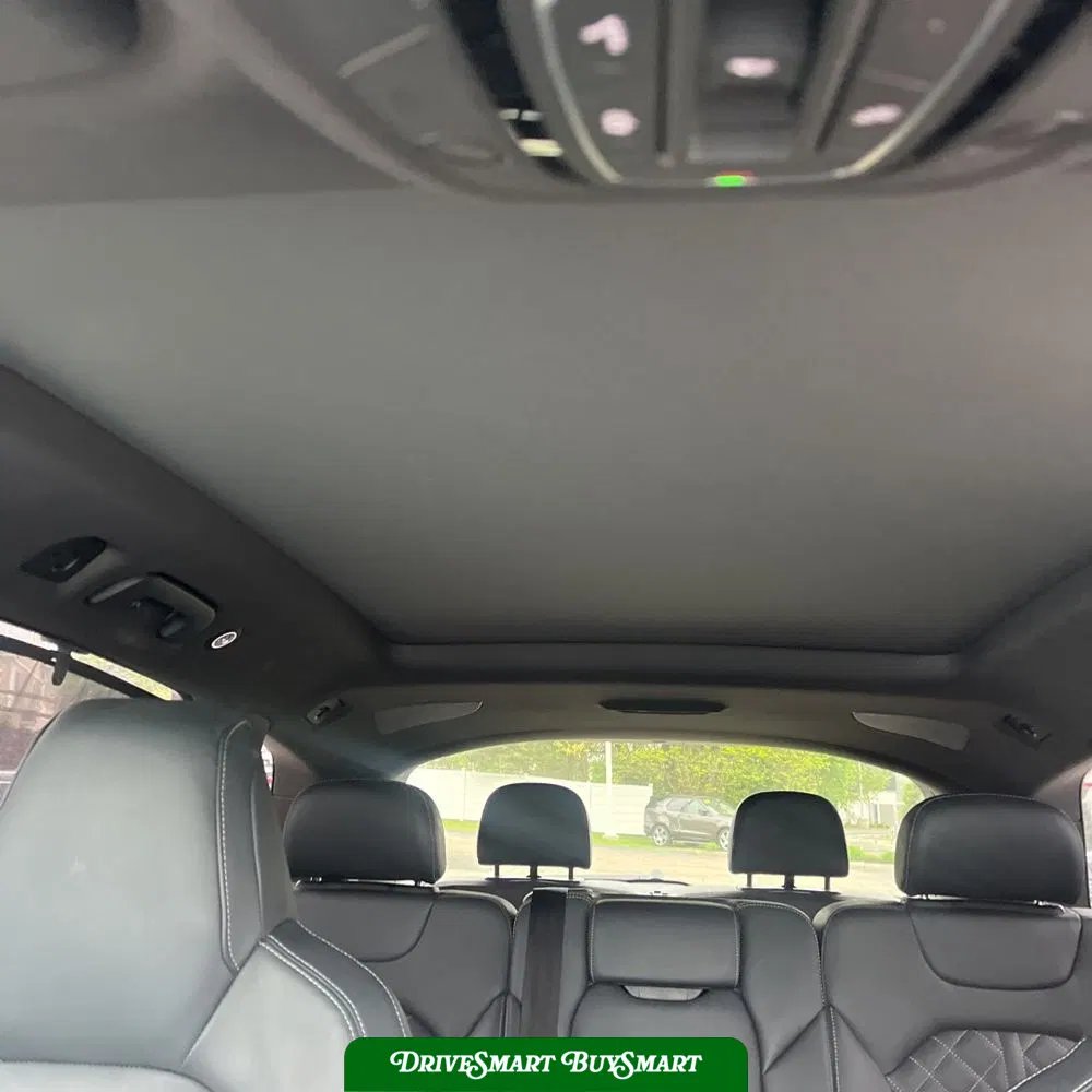 2023 Audi SQ7 Premium Plus
