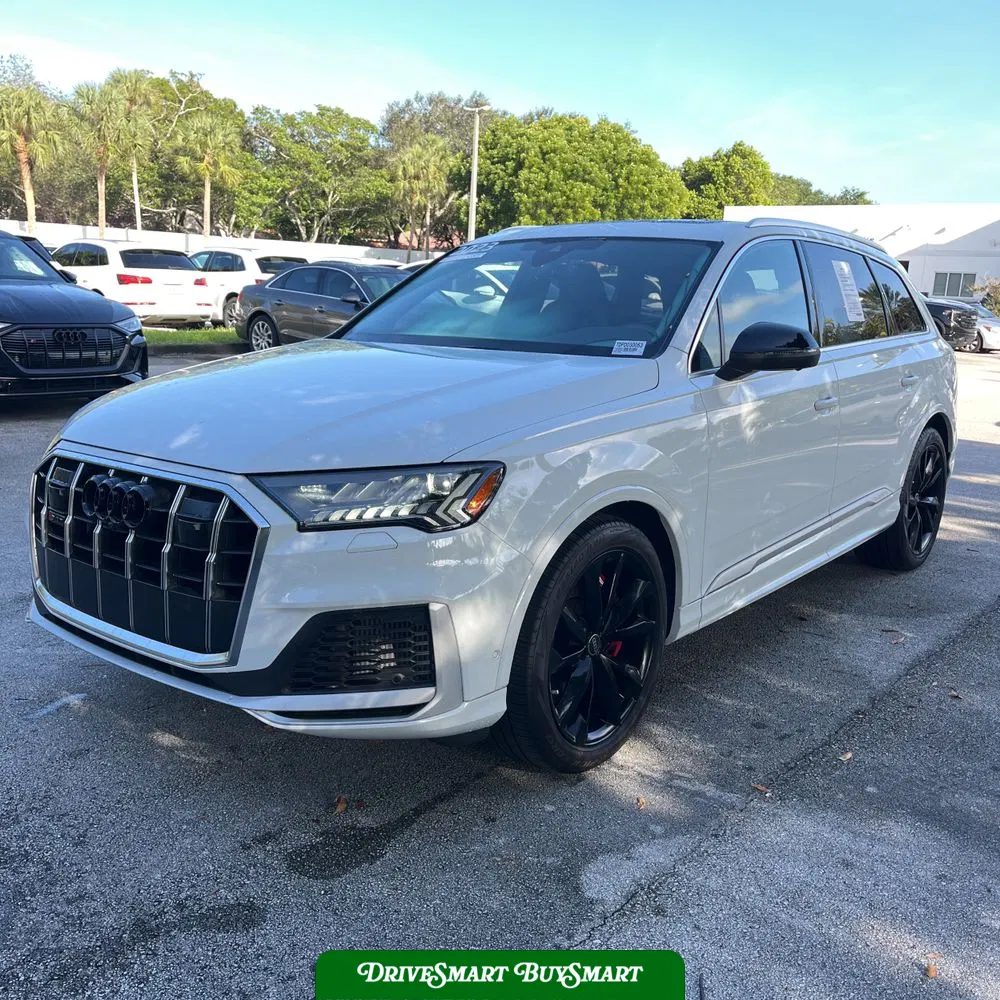 2023 Audi SQ7 Premium Plus