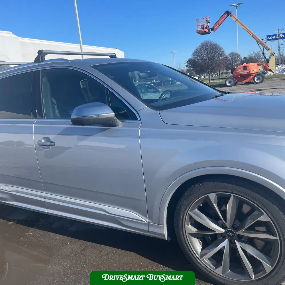 2022 Audi SQ7 Premium Plus