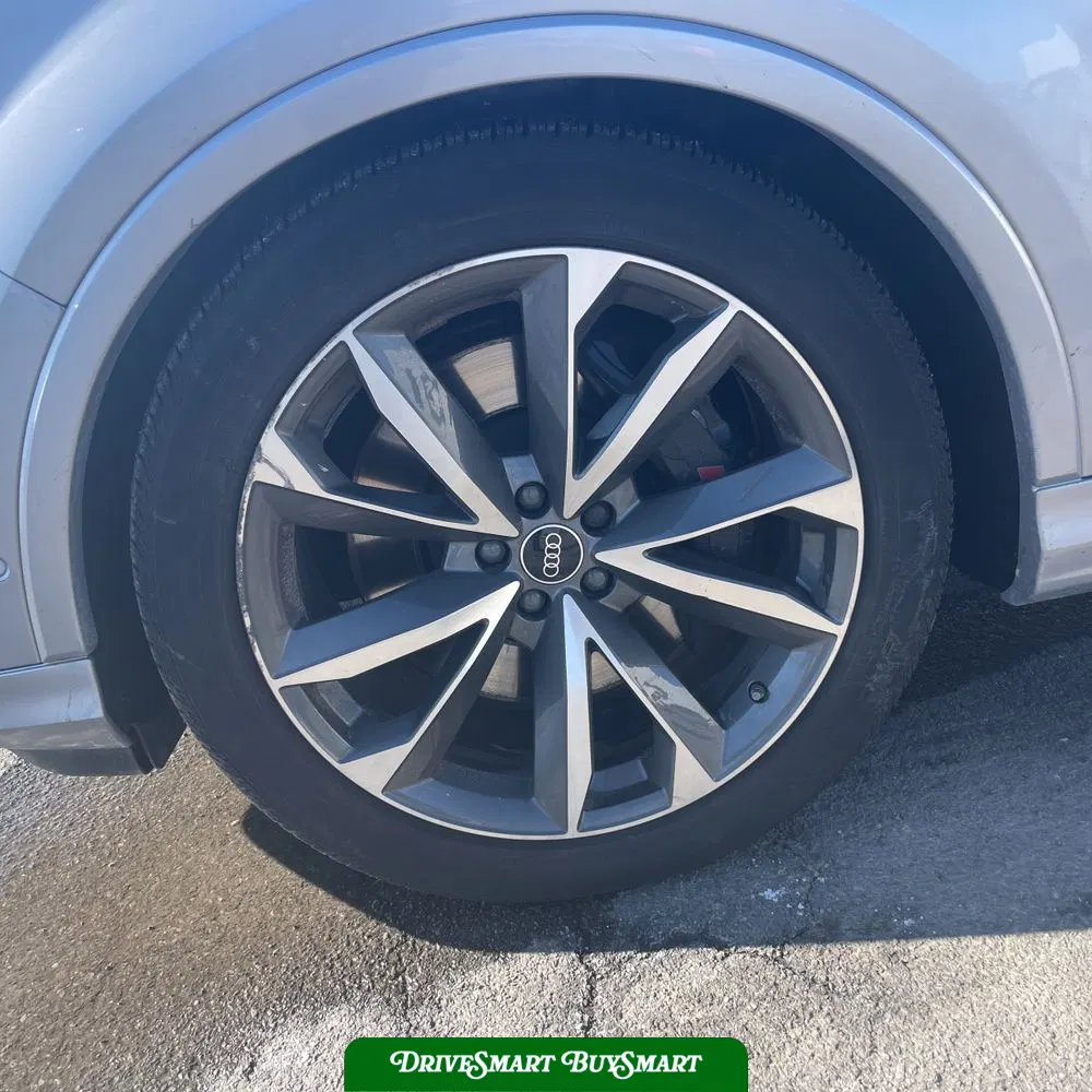 2022 Audi SQ7 Premium Plus