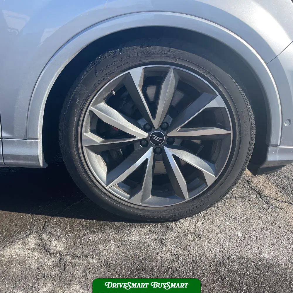 2022 Audi SQ7 Premium Plus