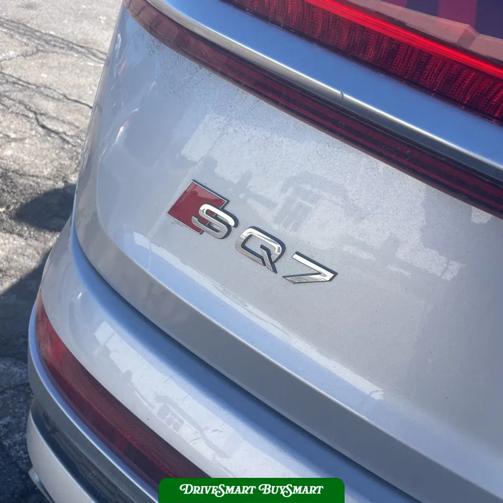 2022 Audi SQ7 Premium Plus
