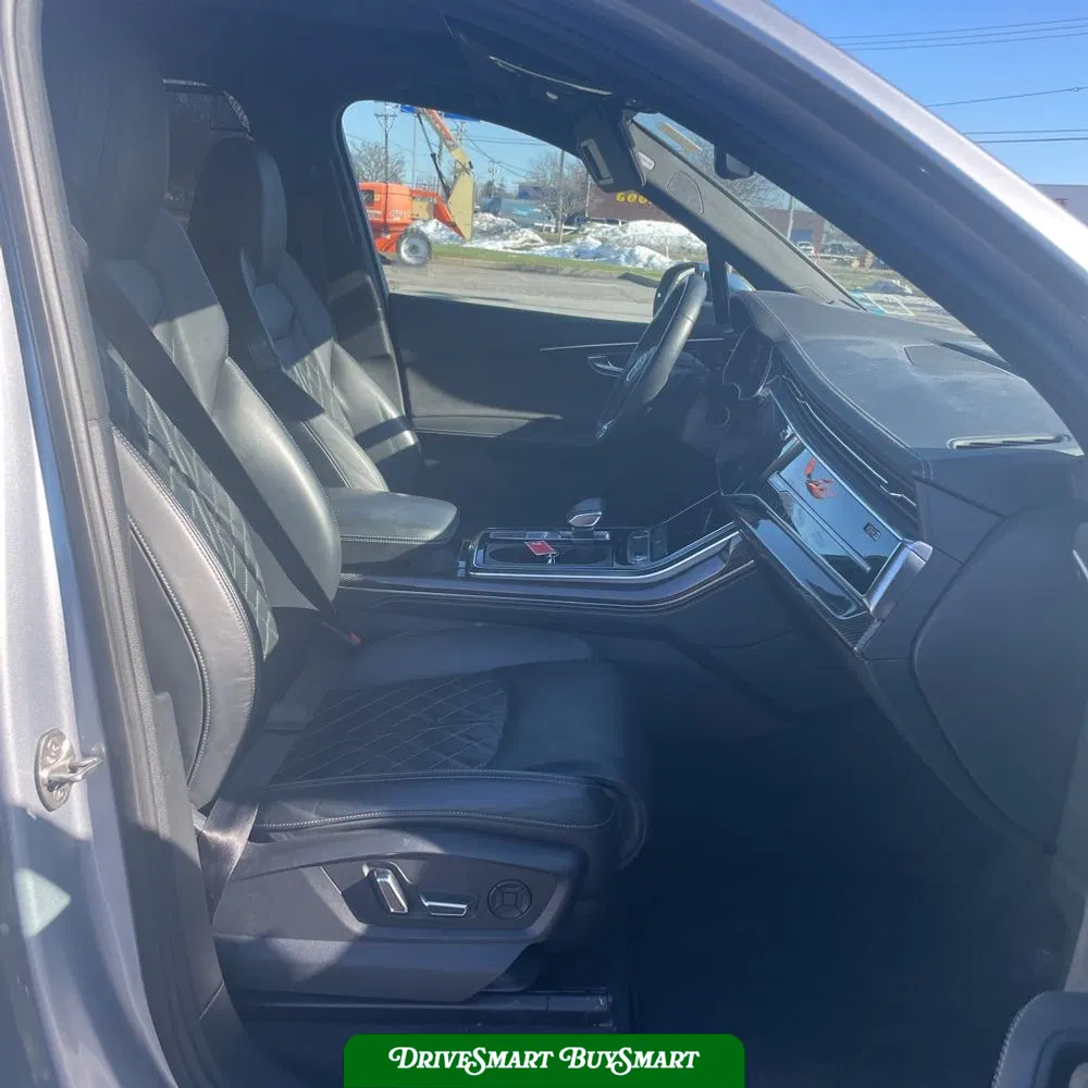 2022 Audi SQ7 Premium Plus