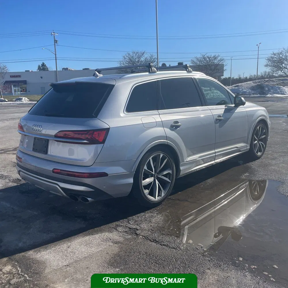 2022 Audi SQ7 Premium Plus