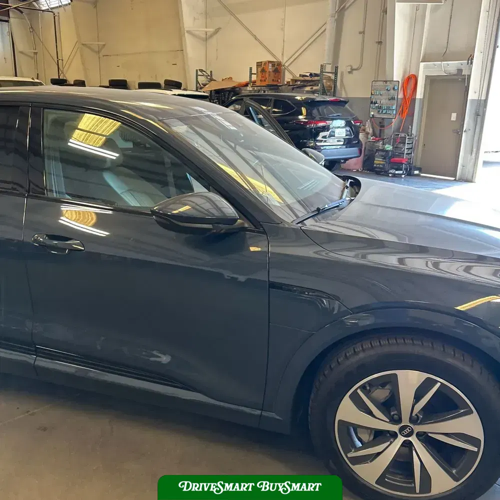 2024 Audi Q8 e-tron S-Line Prem