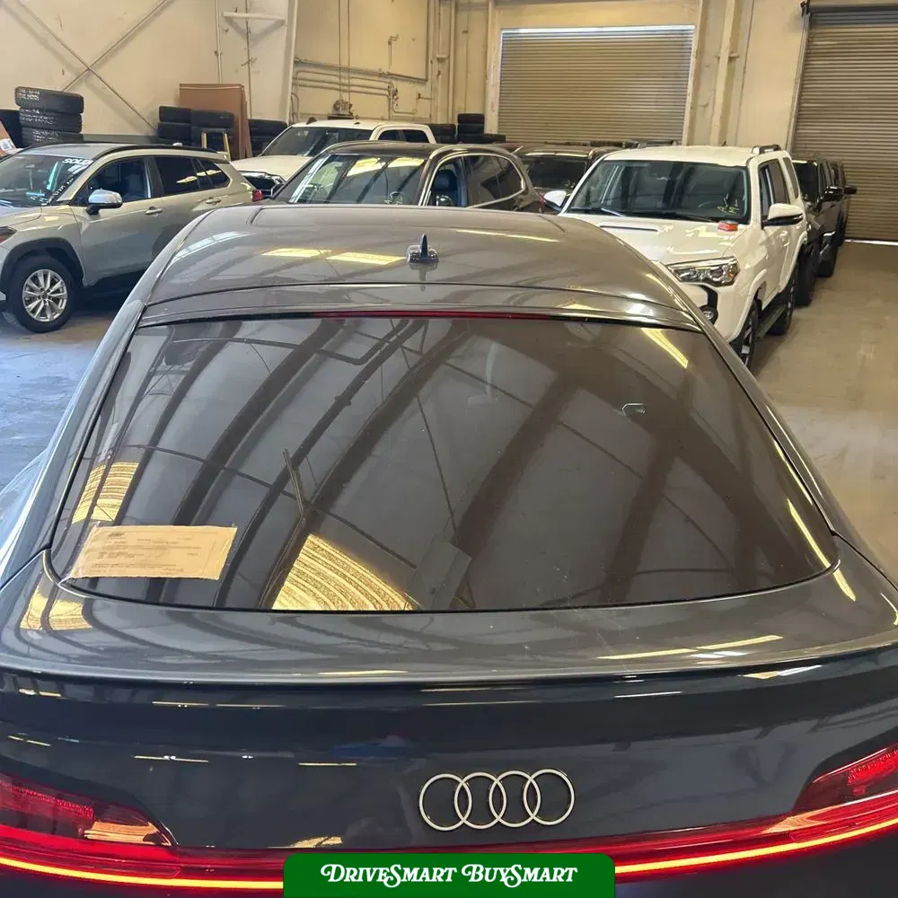 2024 Audi Q8 e-tron S-Line Prem