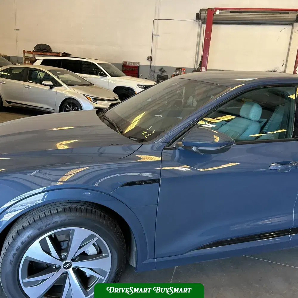2024 Audi Q8 e-tron S-Line Prem