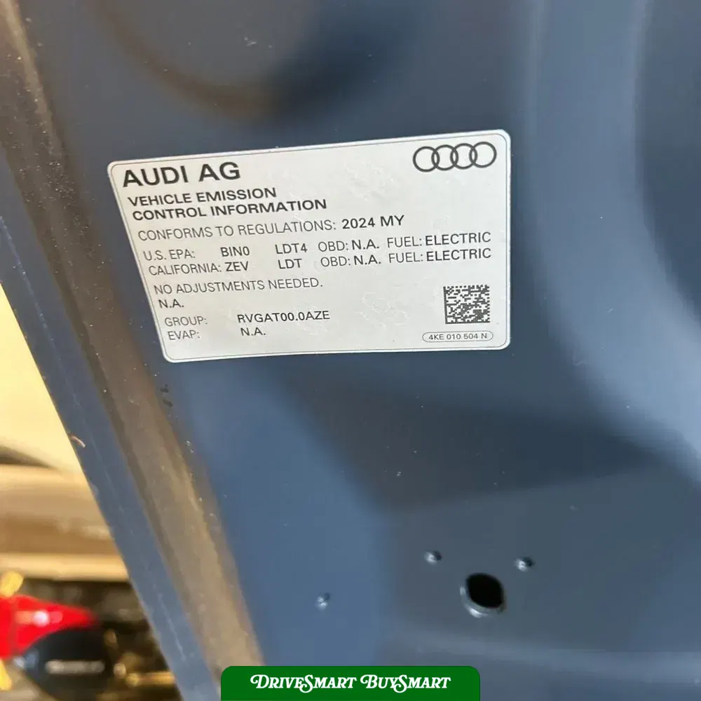 2024 Audi Q8 e-tron S-Line Prem