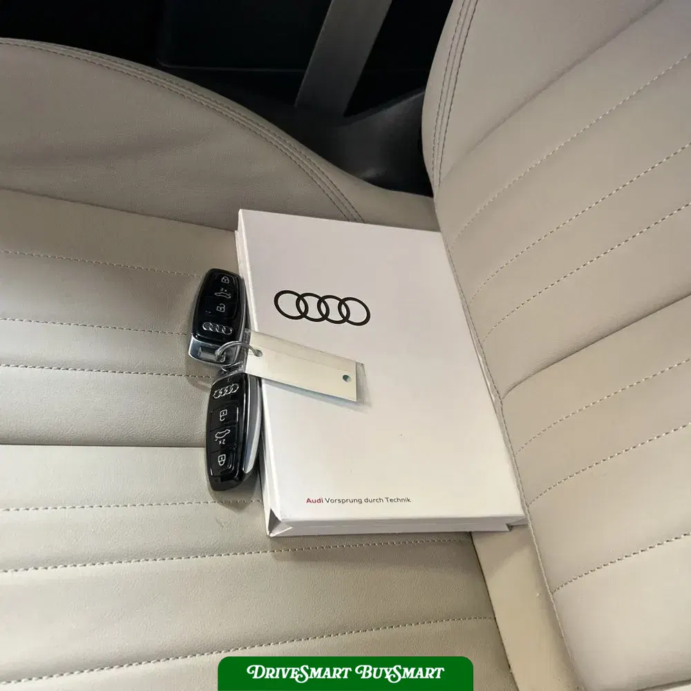 2024 Audi Q8 e-tron S-Line Prem
