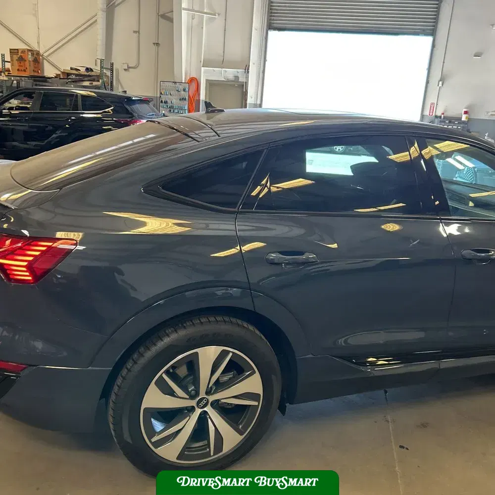 2024 Audi Q8 e-tron S-Line Prem