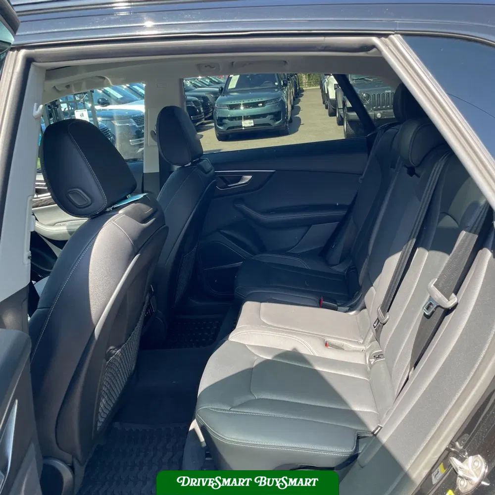 2023 Audi Q8 Premium Plus 55 TFSI