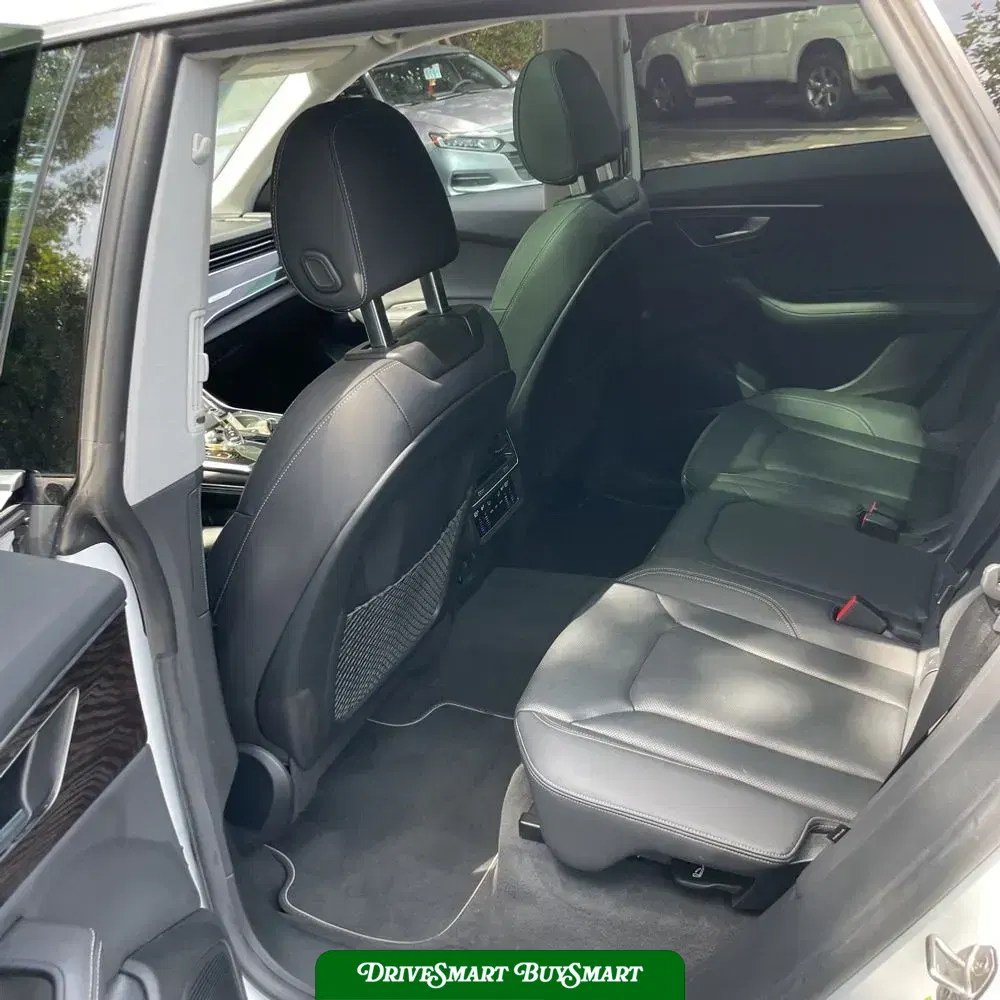 2023 Audi Q8 Premium Plus 55 TFSI