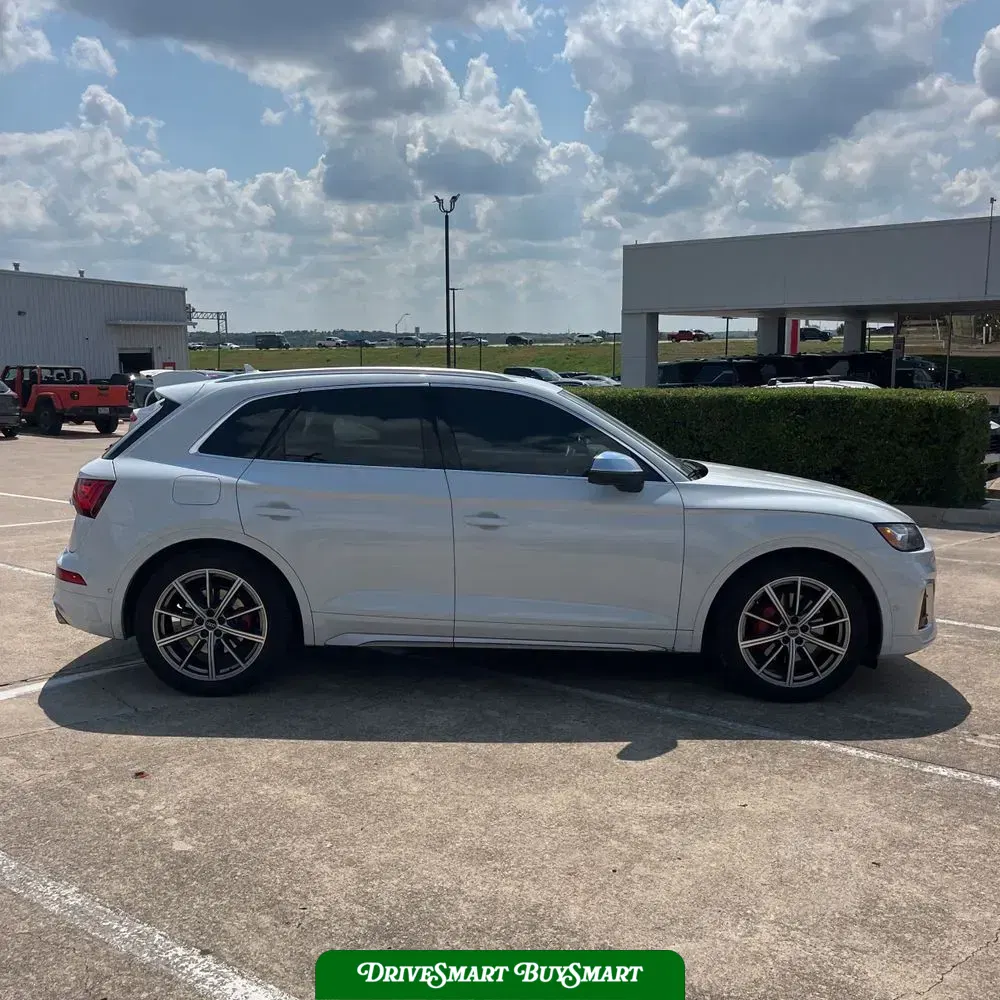 2024 Audi SQ5 Prestige
