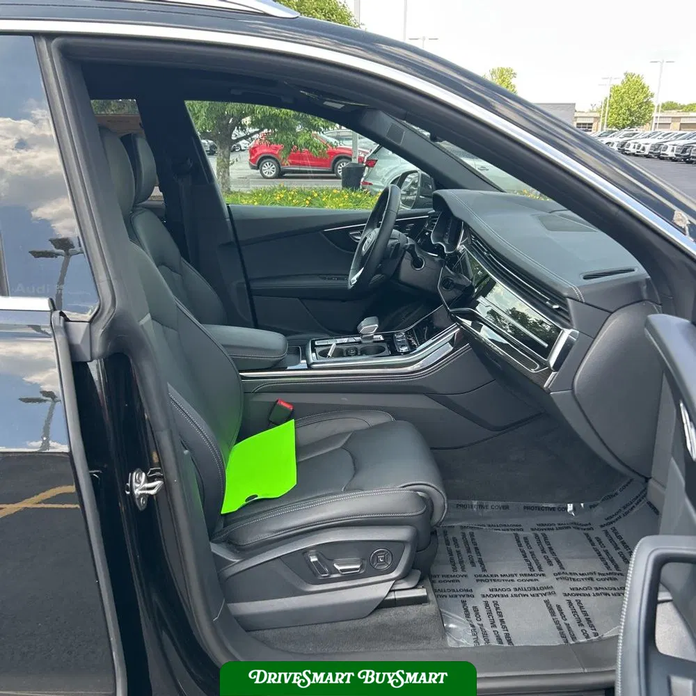 2024 Audi Q8 Prestige 55