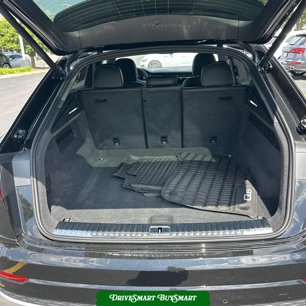 2024 Audi Q8 Prestige 55