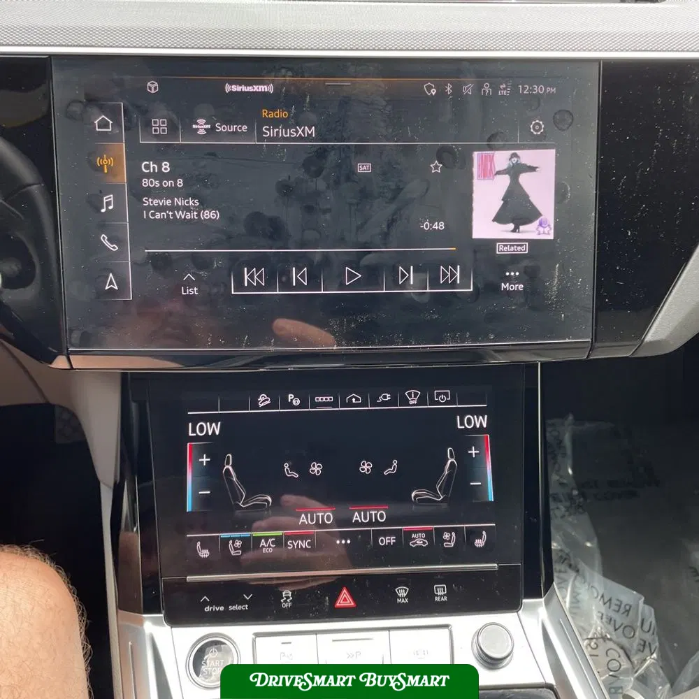 2024 Audi Q8 e-tron S-Line Pres